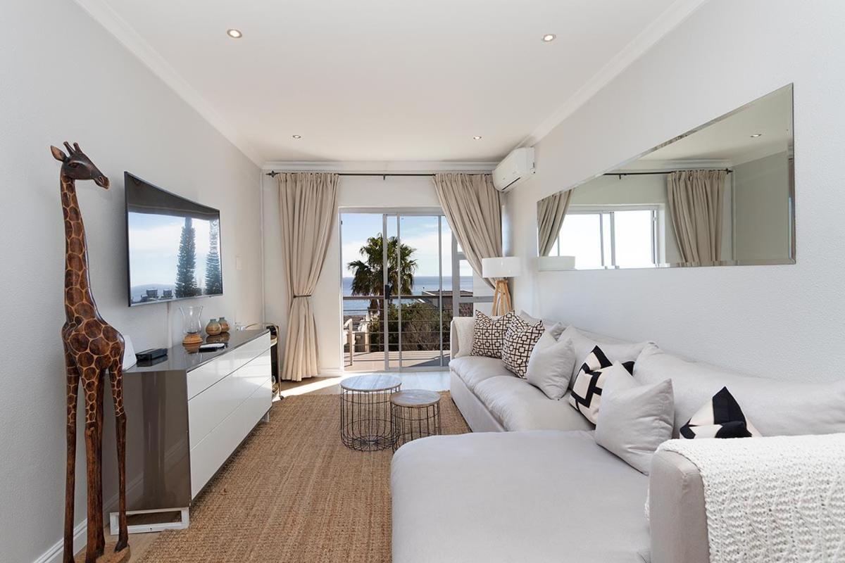 Stunning Sea View Apartment - Camps Bay Cape Town Exterior foto