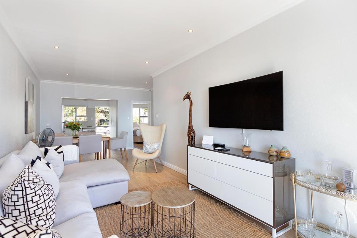 Stunning Sea View Apartment - Camps Bay Cape Town Exterior foto